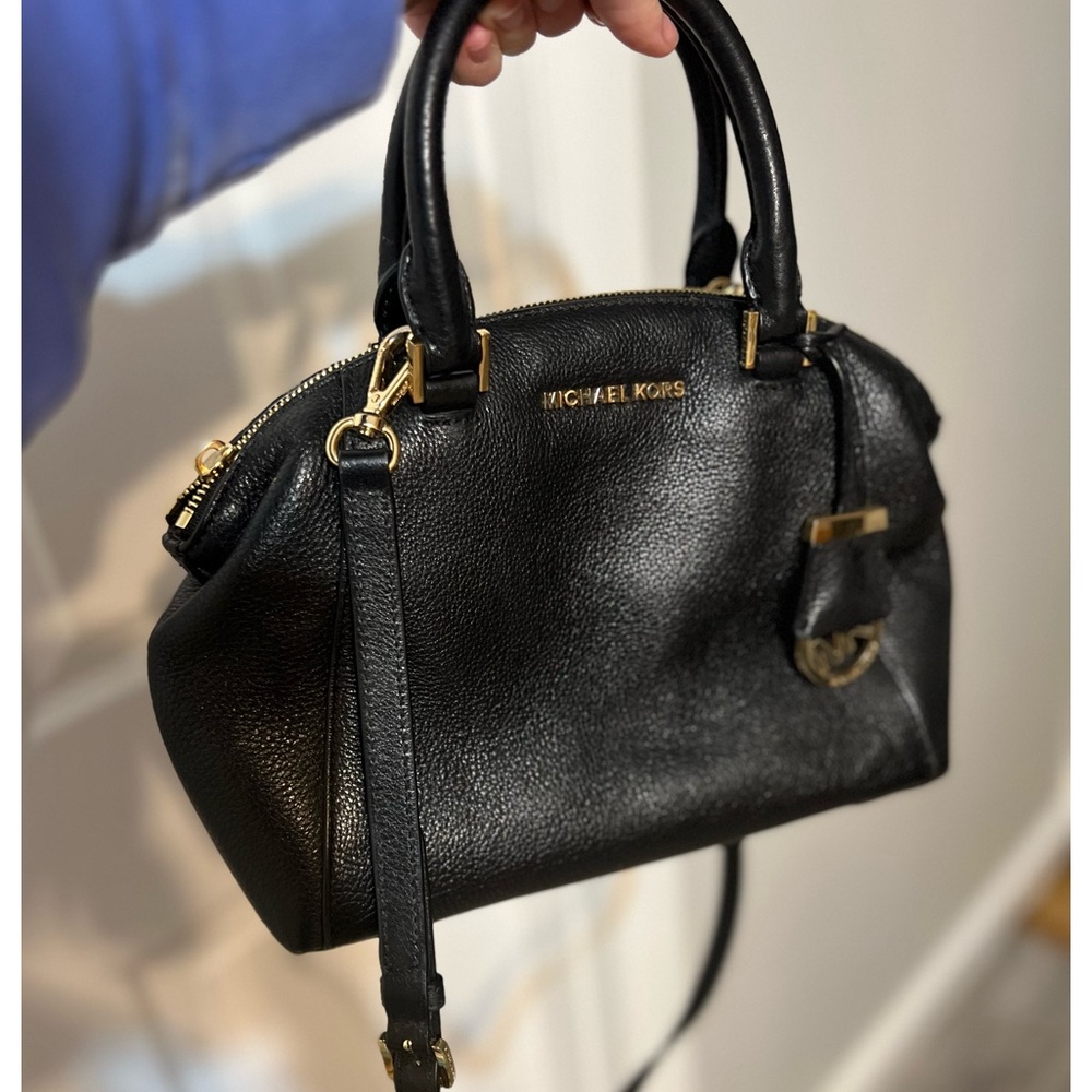 Black Michael Kors bag, in excellent condition.
